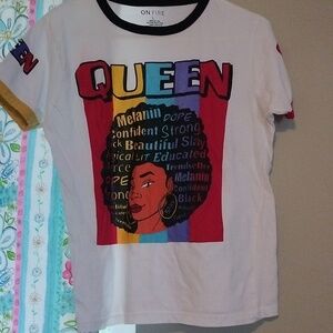 NWOT Queen 👑 shirt